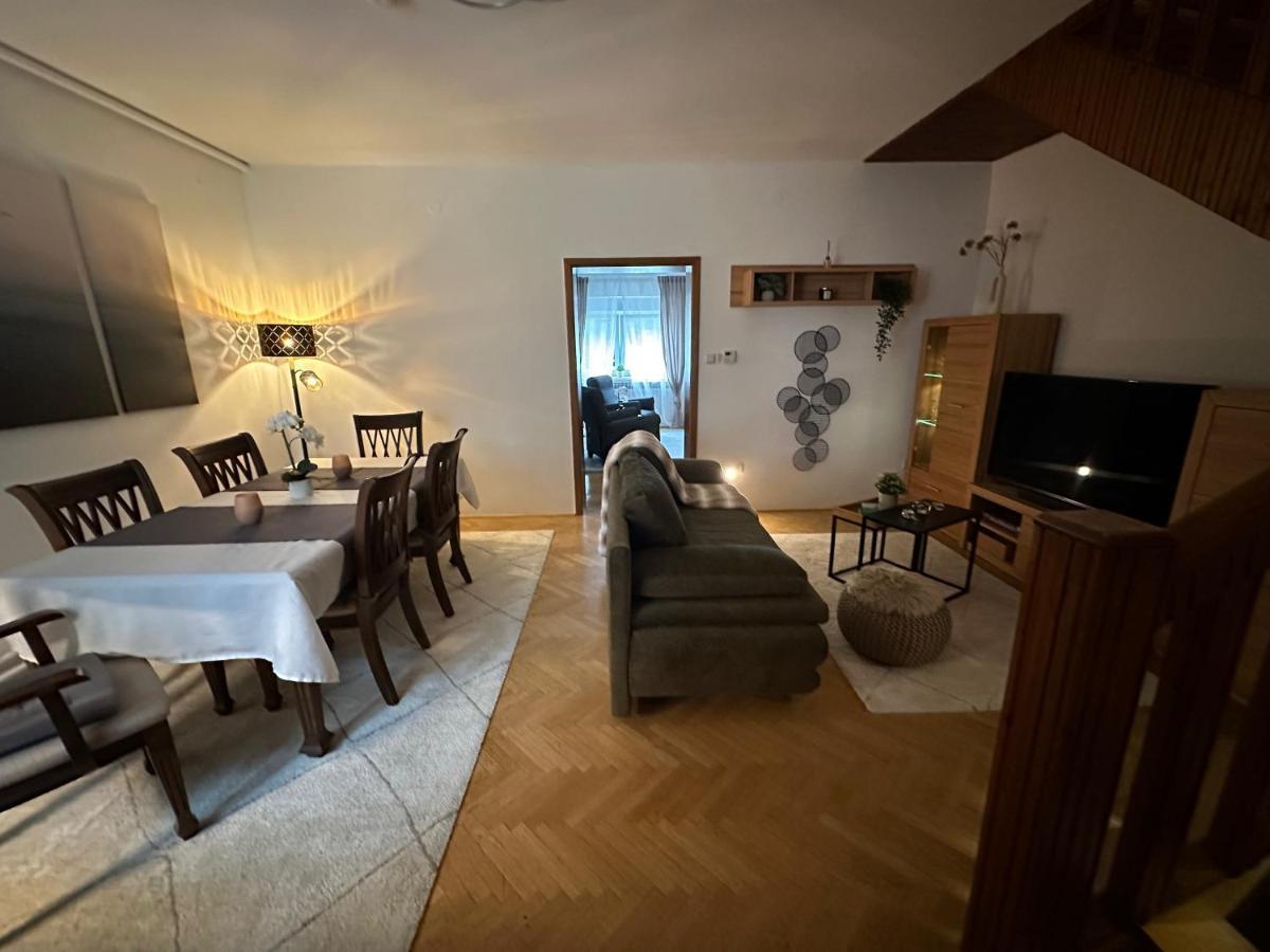 Maksimirhouse Villa *